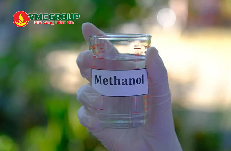 Methanol có dạng lỏng trong suốt